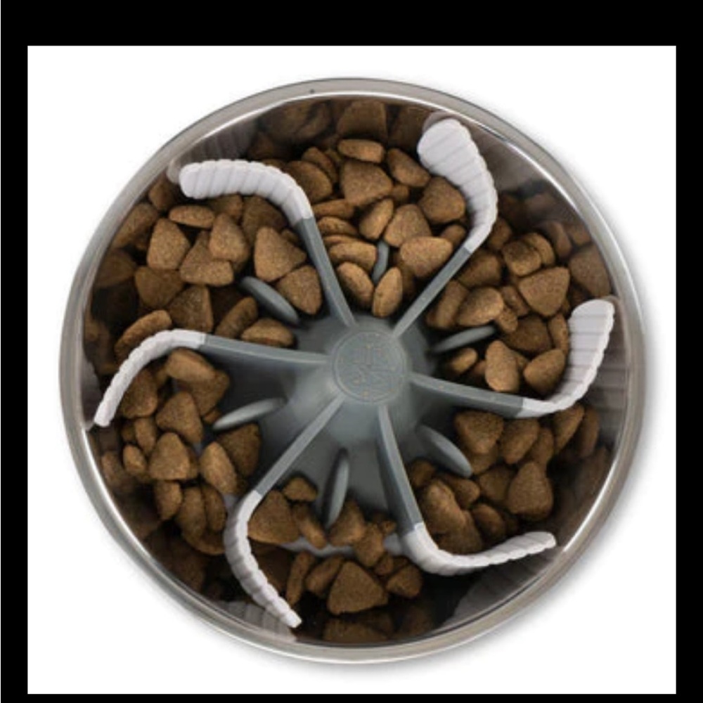 🎉 HP 🎉 Messy Mutts Universal Slow Feeder Bowl Insert with Suction 7.5" Grey